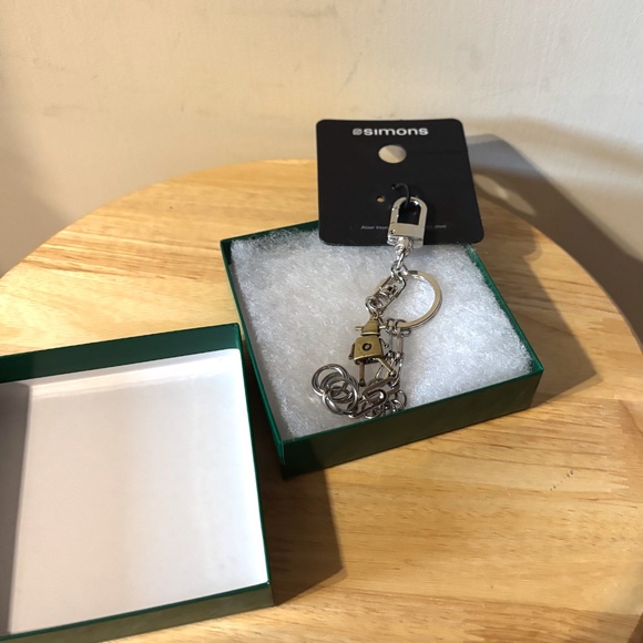 Unisex silver and gold stainless steel robot maximalist key ring bag charm NWT - Picture 2 of 5